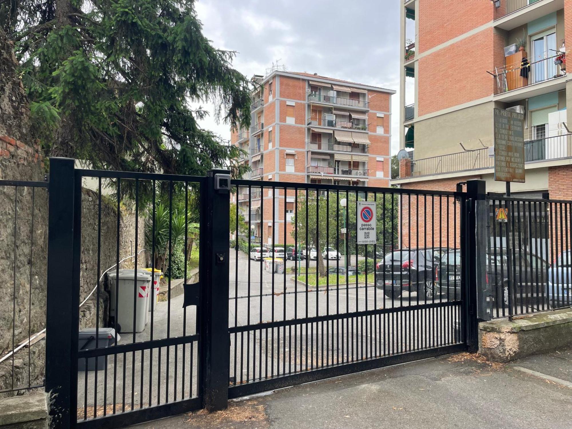 Appartamento Con Parcheggio Vicino Alla Stazione E Centro La Spezia Exterior foto